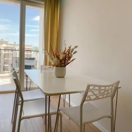 Apartment By The Sea - Hbs *