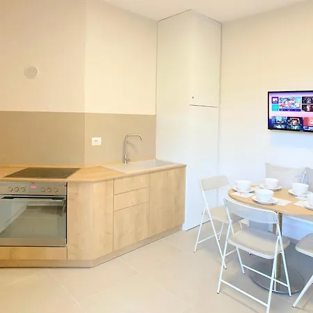 By The Sea - Hbs Apartman *