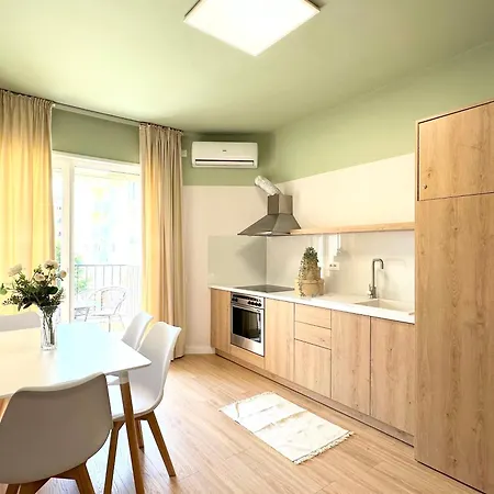 Apartment By The Sea - Hbs *