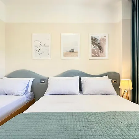 By The Sea - Hbs Apartman