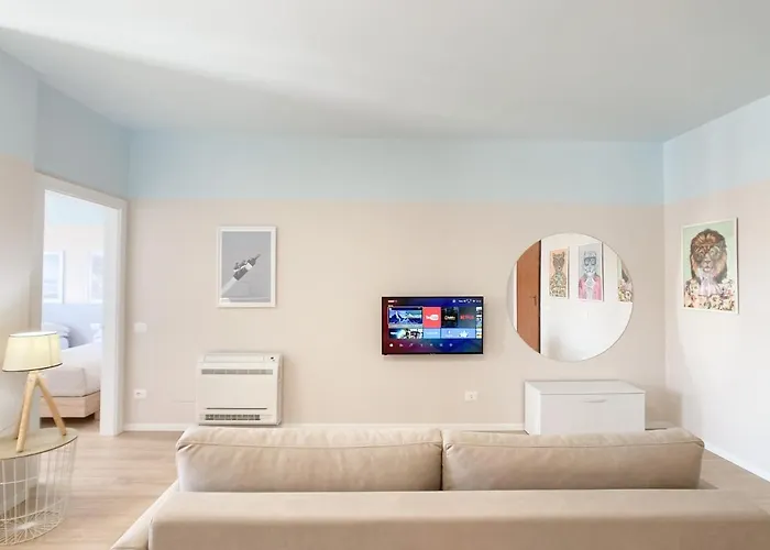 By The Sea - Hbs Appartement Golem (Tirana)